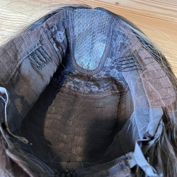 Brown wavy wig - Picture 5 of 9